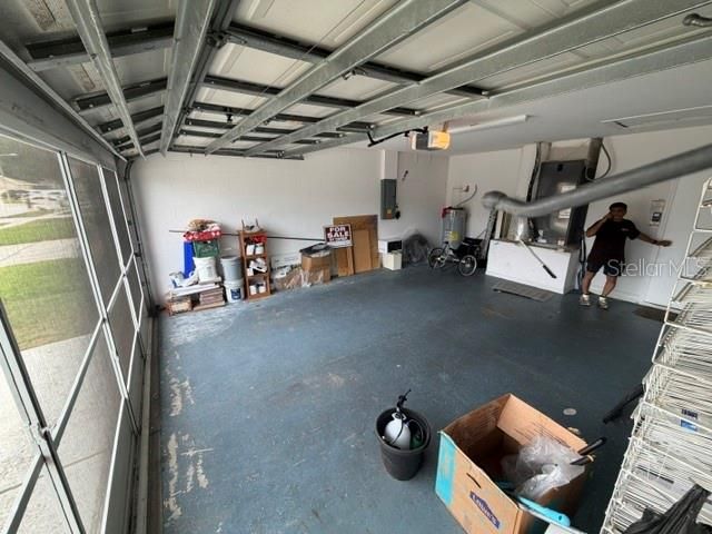En Renta: $2,950 (4 camas, 3 baños, 2100 Pies cuadrados)