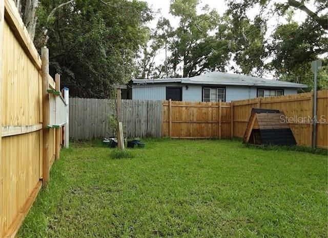 For Sale: $270,000 (2 beds, 1 baths, 690 Square Feet)