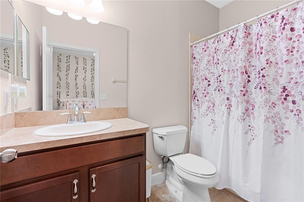 For Sale: $368,000 (4 beds, 3 baths, 2006 Square Feet)