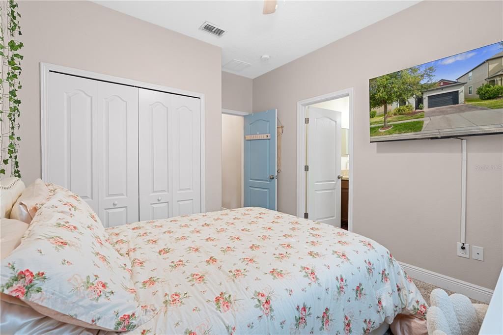 For Sale: $368,000 (4 beds, 3 baths, 2006 Square Feet)