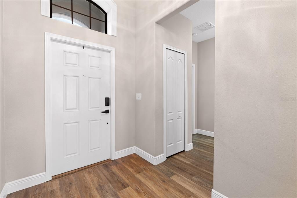 For Sale: $368,000 (4 beds, 3 baths, 2006 Square Feet)