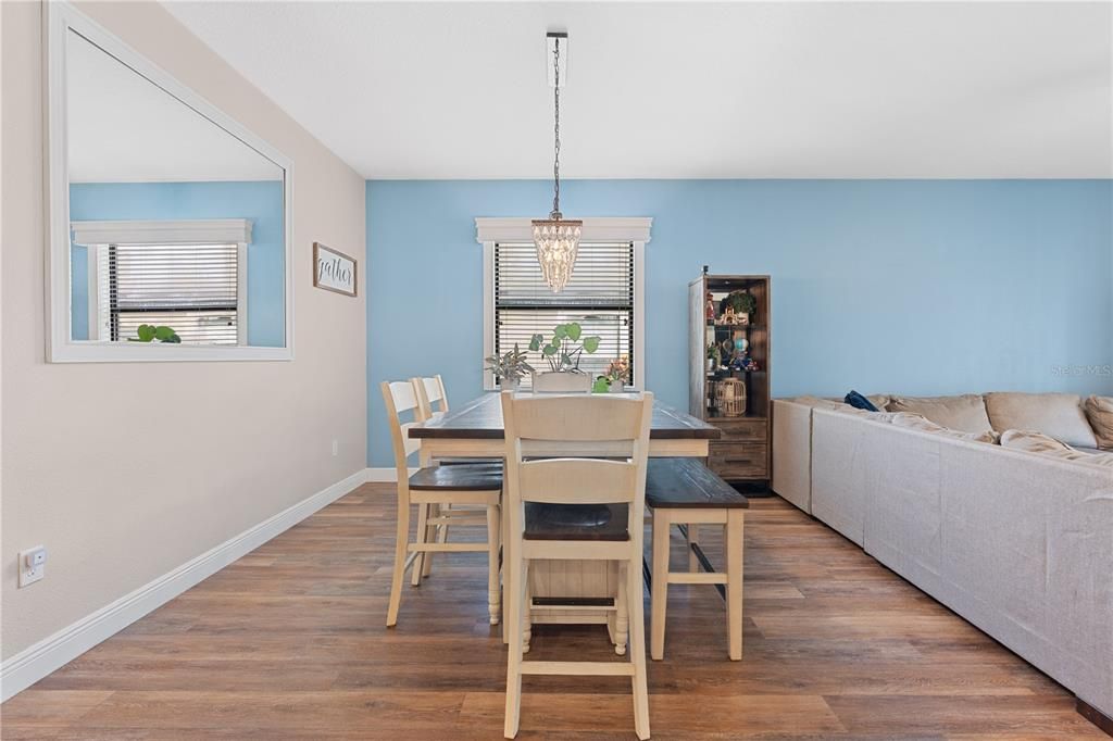 For Sale: $368,000 (4 beds, 3 baths, 2006 Square Feet)