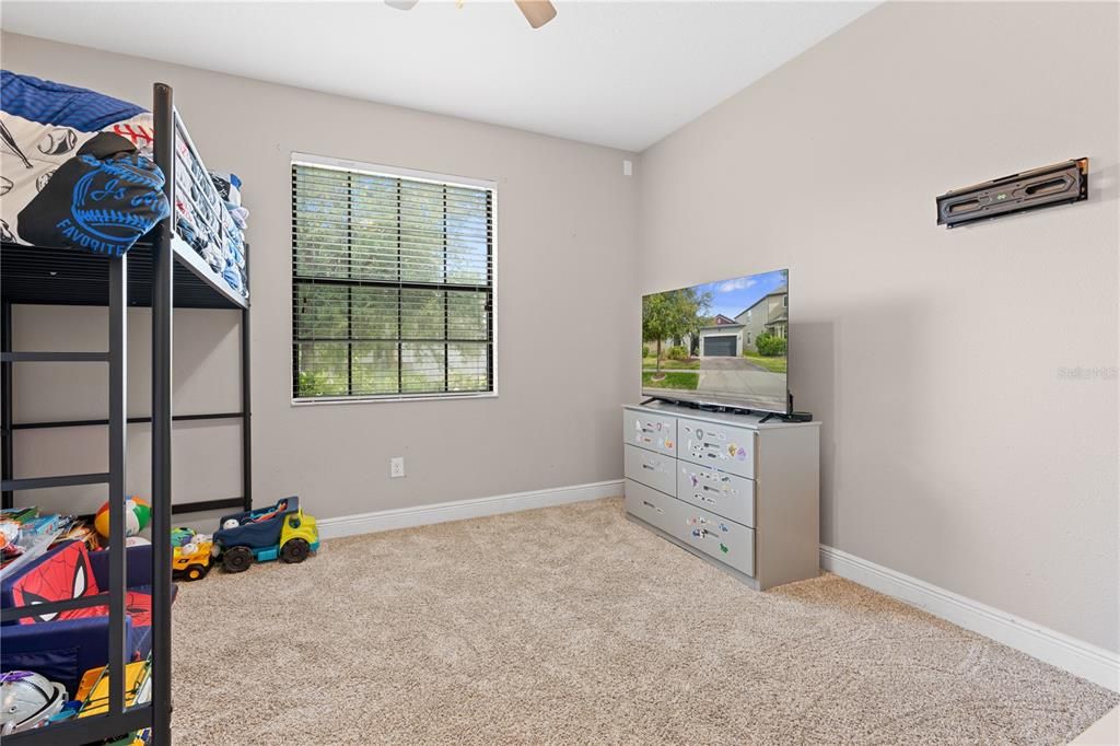 For Sale: $368,000 (4 beds, 3 baths, 2006 Square Feet)