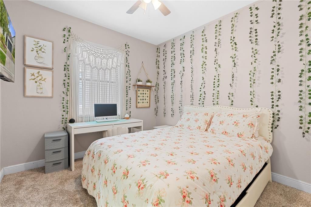 For Sale: $368,000 (4 beds, 3 baths, 2006 Square Feet)