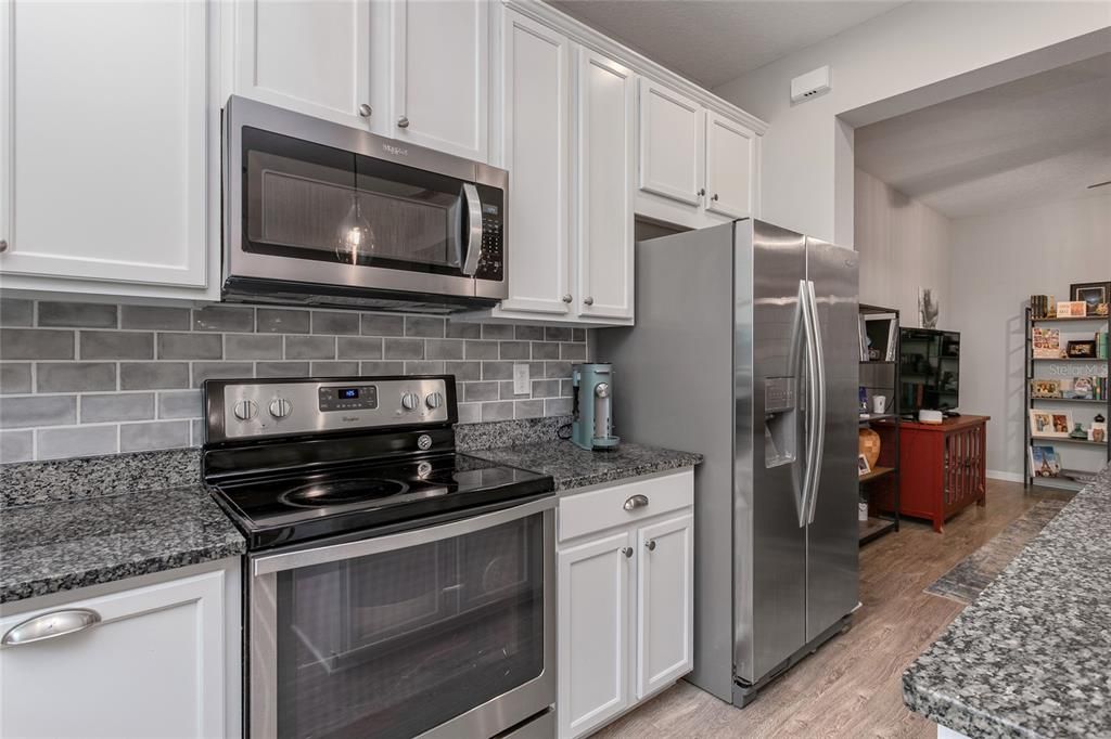 For Sale: $328,000 (3 beds, 2 baths, 1564 Square Feet)