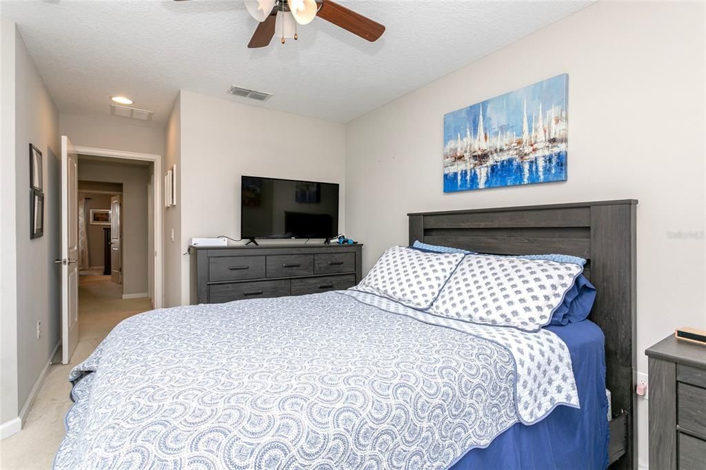 For Sale: $328,000 (3 beds, 2 baths, 1564 Square Feet)