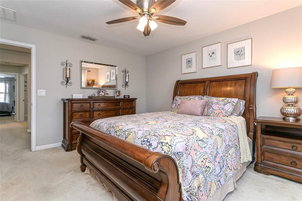 For Sale: $328,000 (3 beds, 2 baths, 1564 Square Feet)
