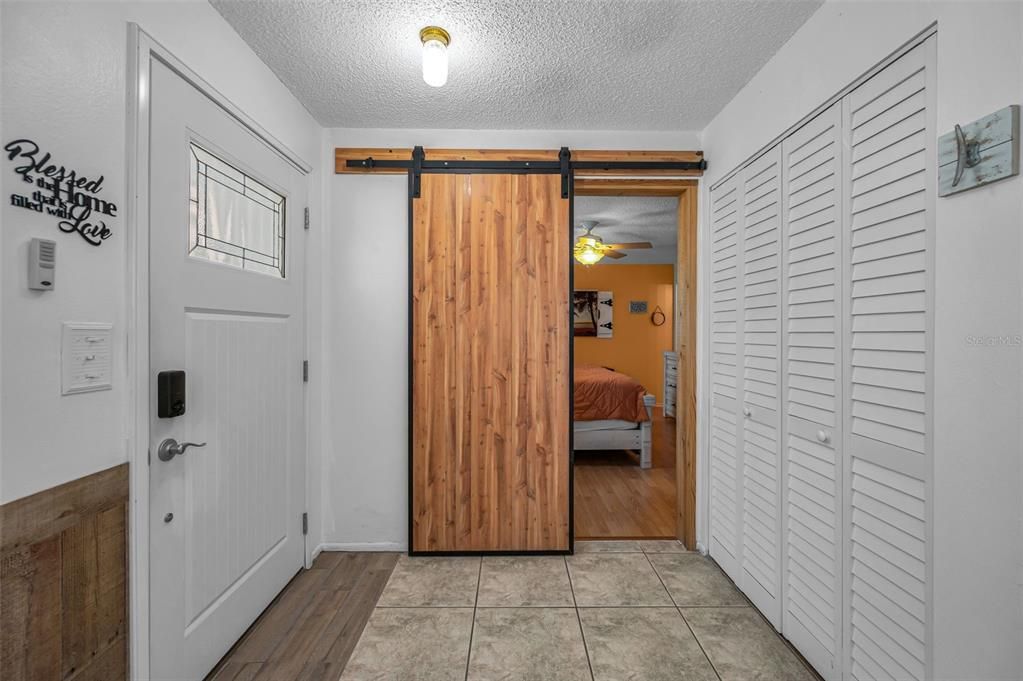 На продажу: $425,000 (3 спален, 2 ванн, 1616 Квадратных фут)