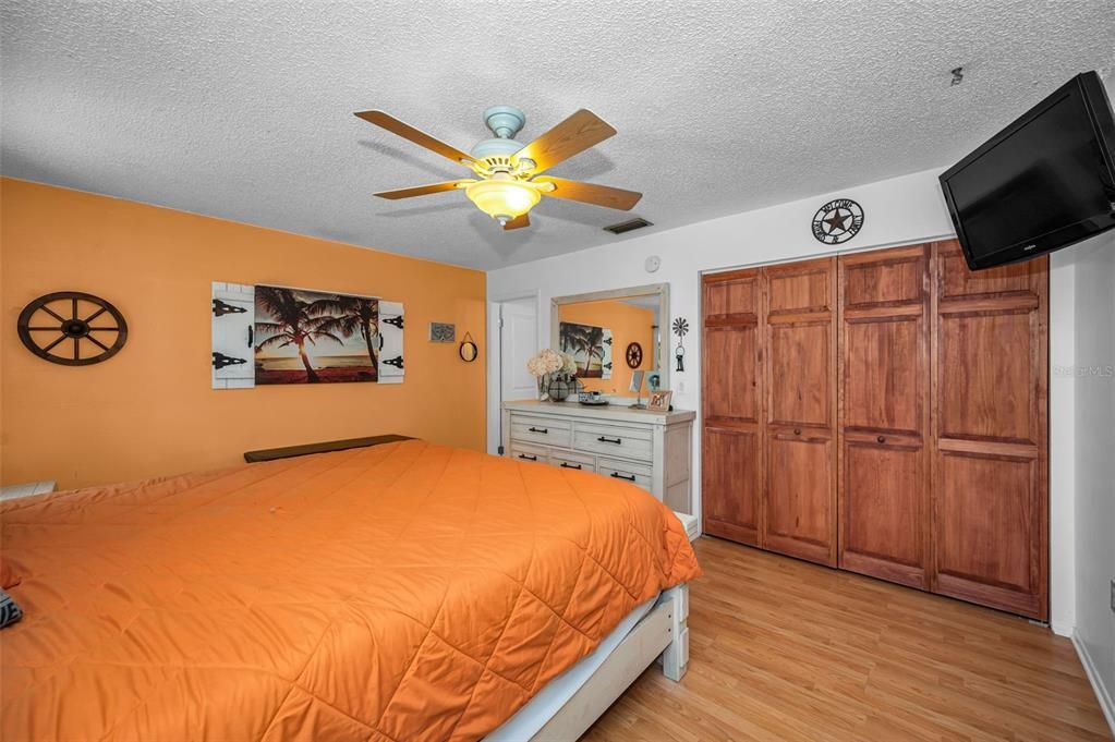 На продажу: $425,000 (3 спален, 2 ванн, 1616 Квадратных фут)
