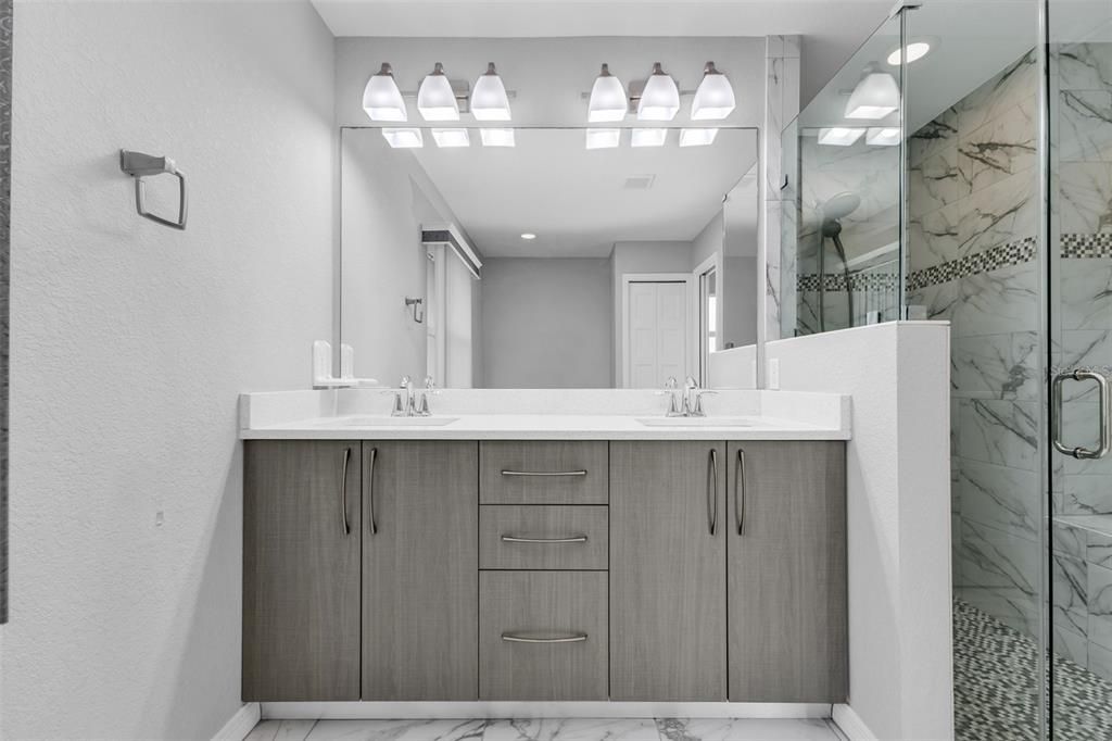 En Venta: $370,000 (3 camas, 2 baños, 1798 Pies cuadrados)