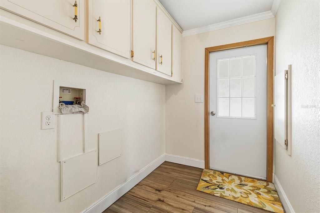 For Sale: $274,900 (3 beds, 2 baths, 1755 Square Feet)