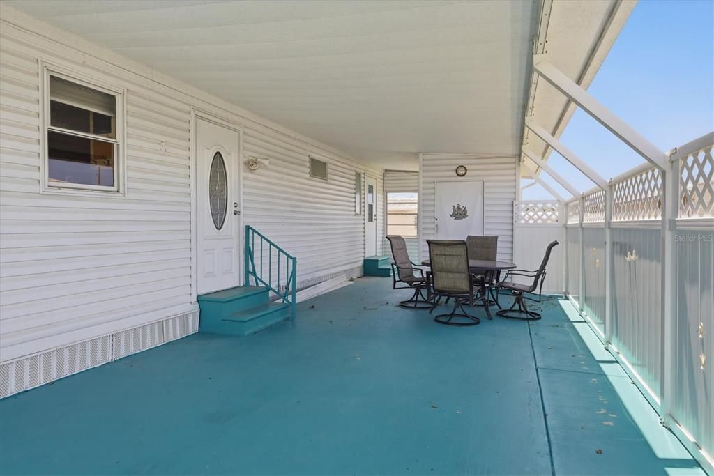 For Sale: $149,900 (2 beds, 2 baths, 1104 Square Feet)