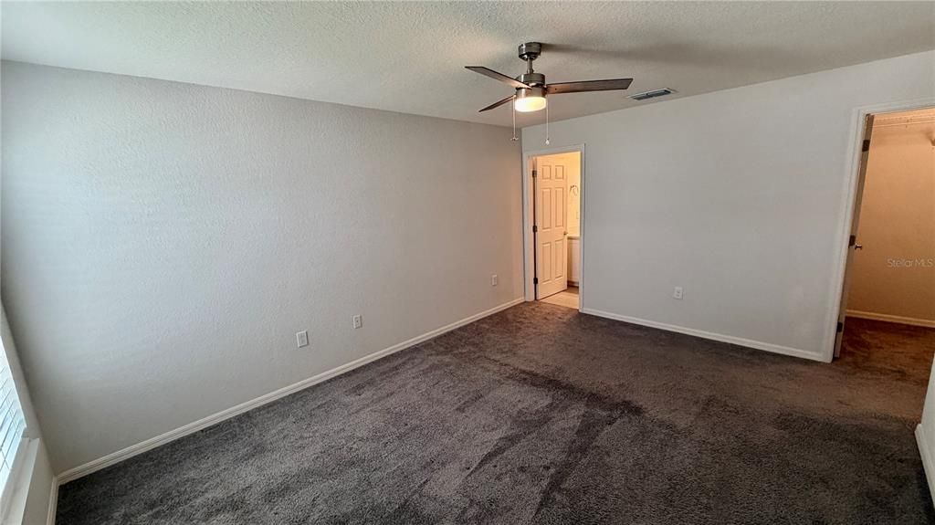 For Rent: $1,880 (3 beds, 2 baths, 1298 Square Feet)