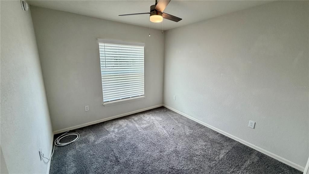 For Rent: $1,880 (3 beds, 2 baths, 1298 Square Feet)