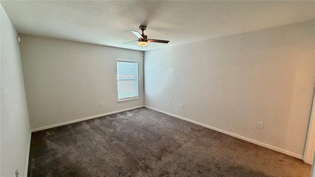 For Rent: $1,880 (3 beds, 2 baths, 1298 Square Feet)
