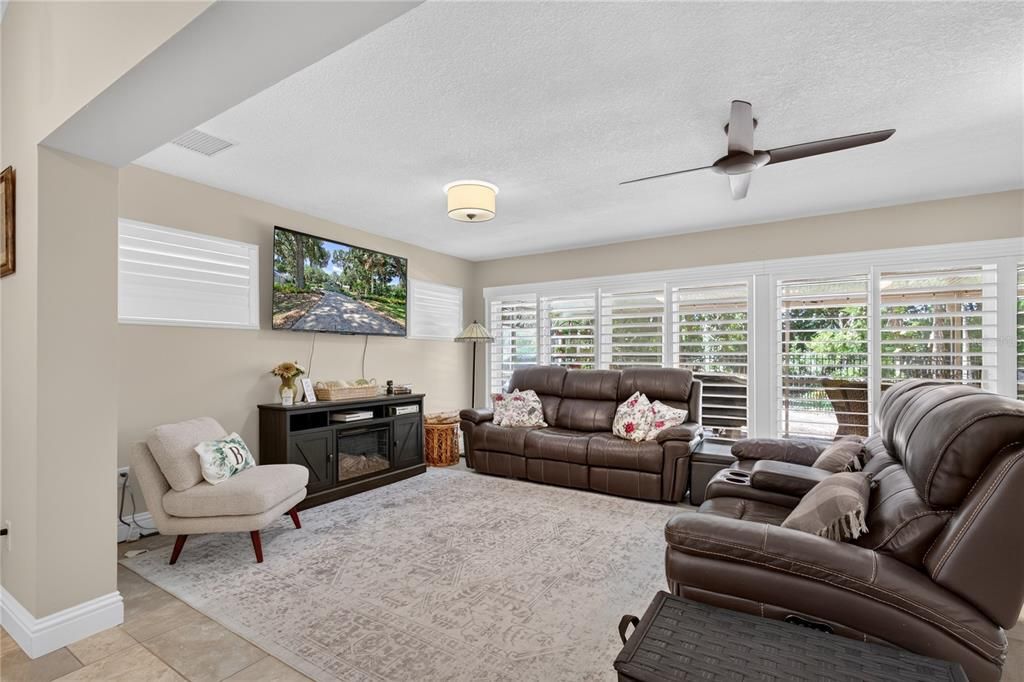For Sale: $519,000 (3 beds, 2 baths, 2169 Square Feet)