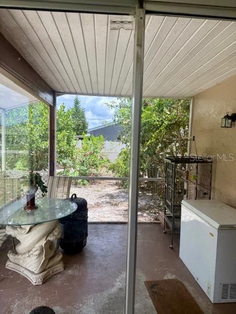 For Sale: $179,000 (3 beds, 2 baths, 1176 Square Feet)