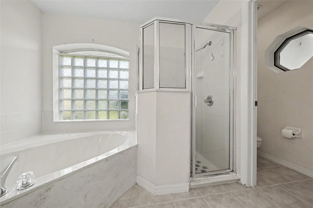 For Sale: $370,000 (3 beds, 2 baths, 2060 Square Feet)