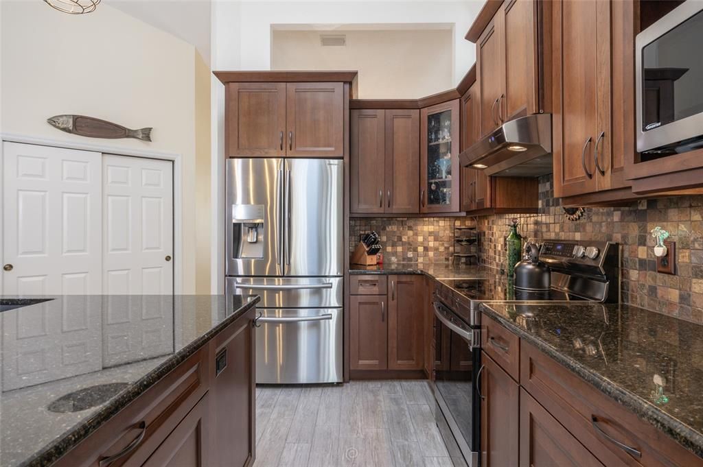 For Sale: $515,000 (3 beds, 2 baths, 2186 Square Feet)
