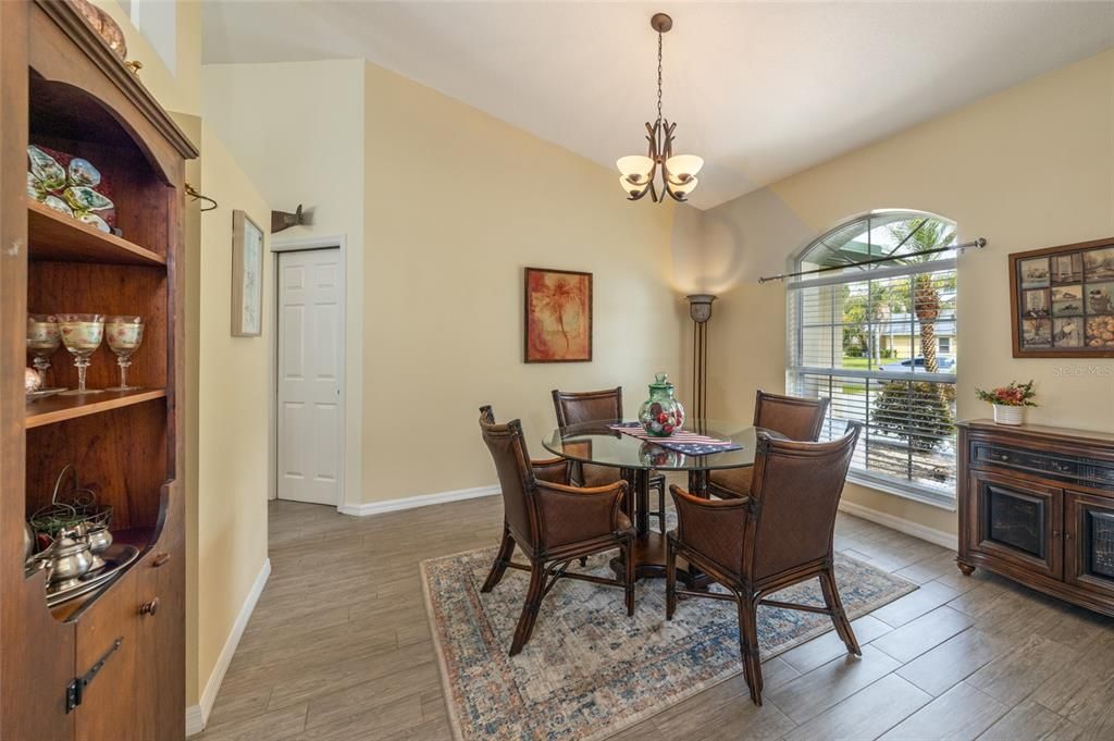 For Sale: $515,000 (3 beds, 2 baths, 2186 Square Feet)
