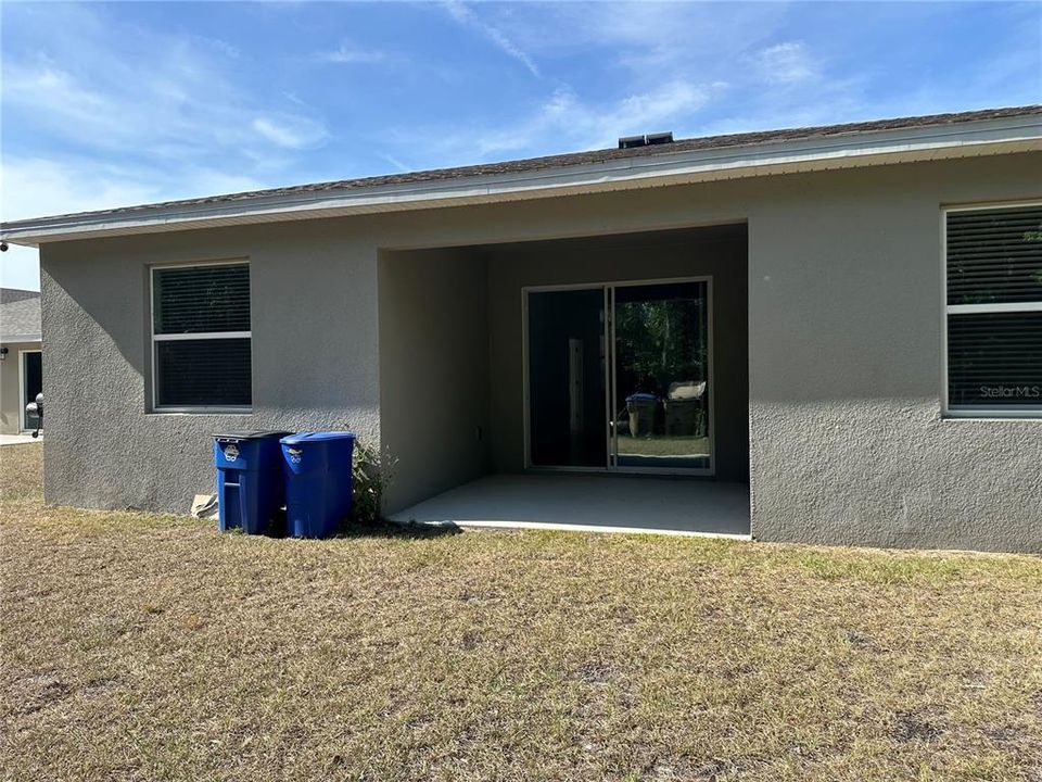 For Rent: $2,500 (3 beds, 2 baths, 2115 Square Feet)