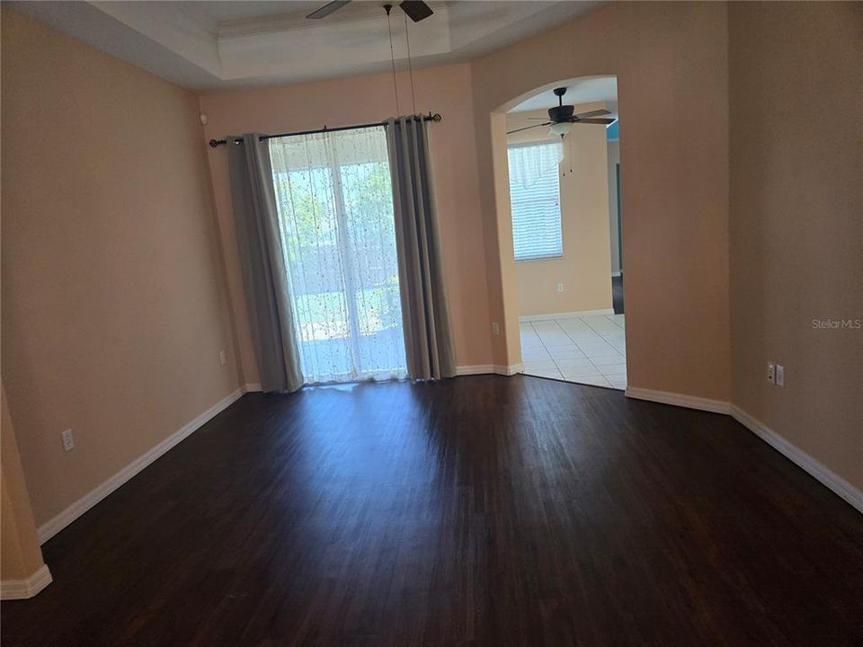 For Rent: $2,550 (3 beds, 2 baths, 1858 Square Feet)