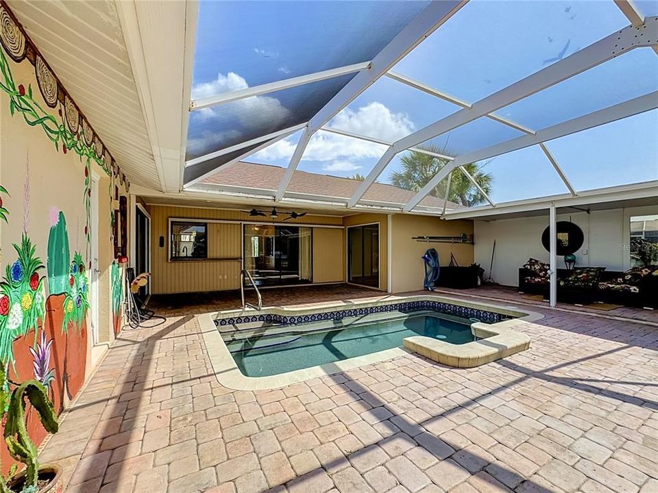 En Venta: $435,000 (2 camas, 2 baños, 1714 Pies cuadrados)