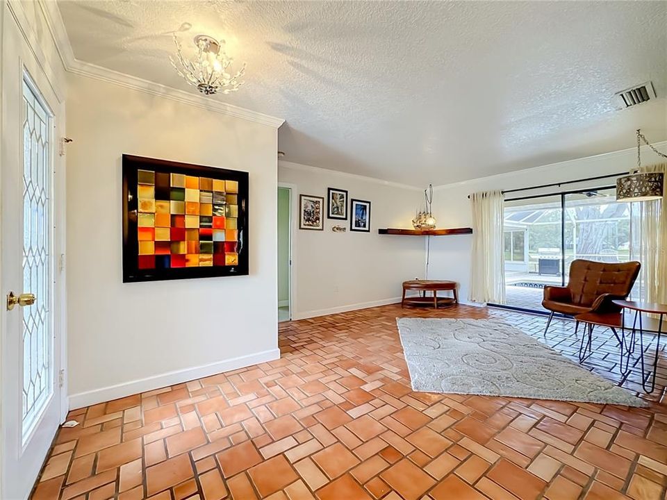 En Venta: $435,000 (2 camas, 2 baños, 1714 Pies cuadrados)