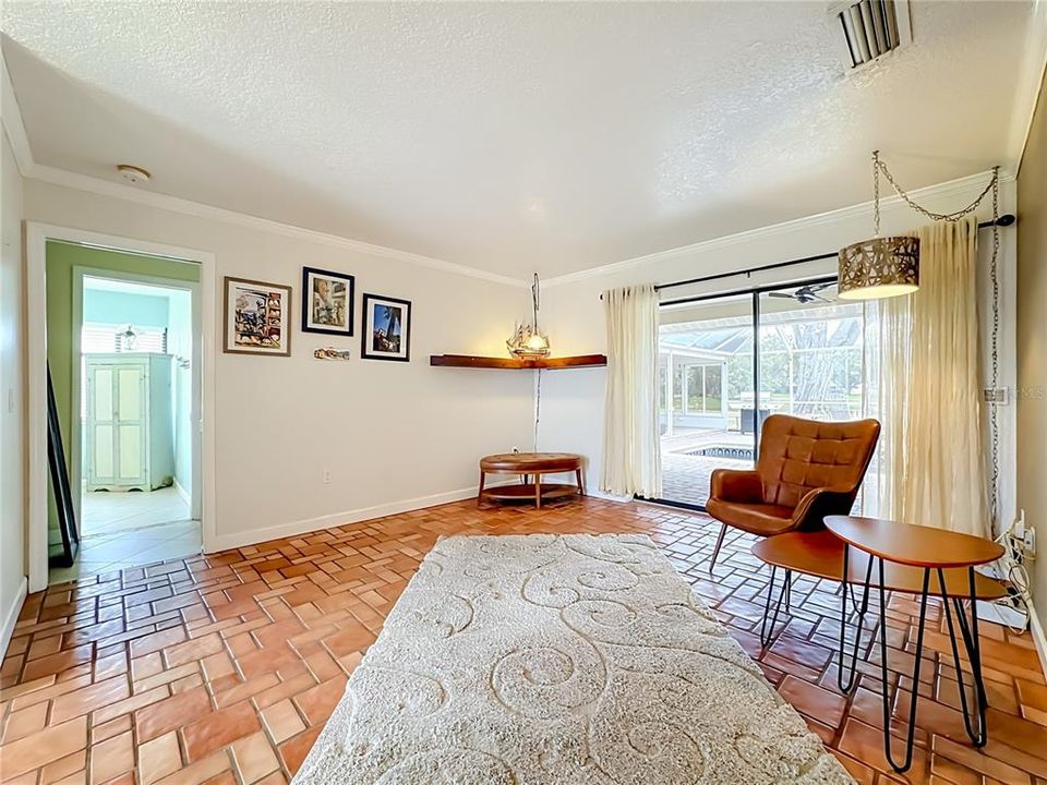 En Venta: $435,000 (2 camas, 2 baños, 1714 Pies cuadrados)