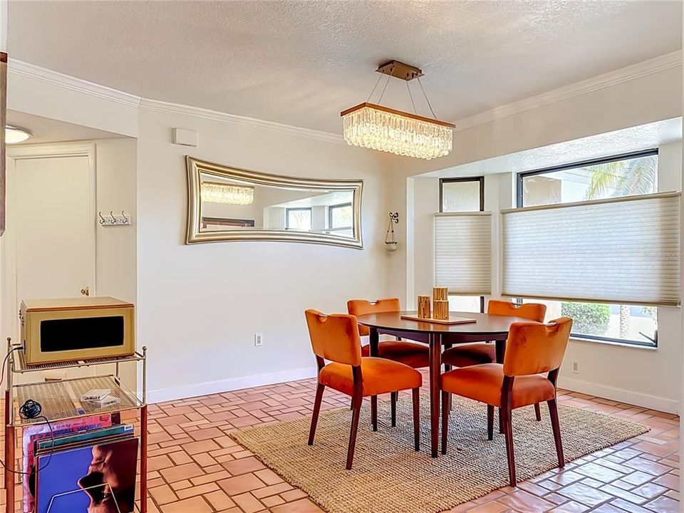 En Venta: $435,000 (2 camas, 2 baños, 1714 Pies cuadrados)