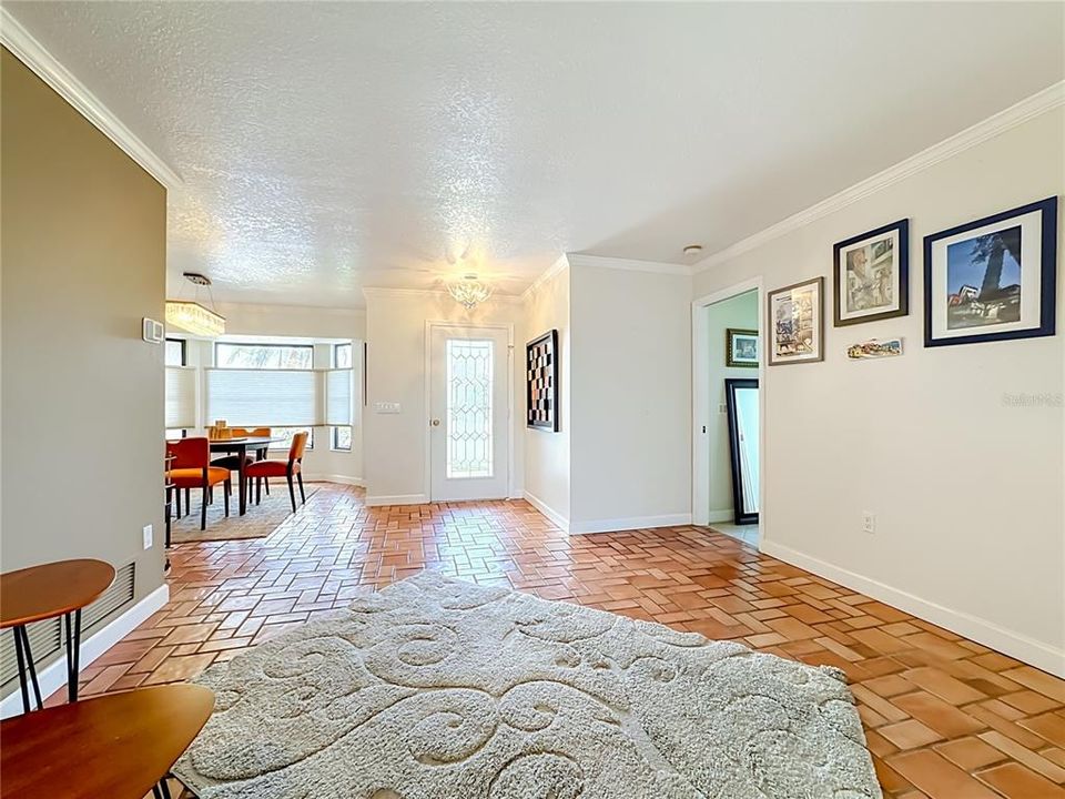 En Venta: $435,000 (2 camas, 2 baños, 1714 Pies cuadrados)