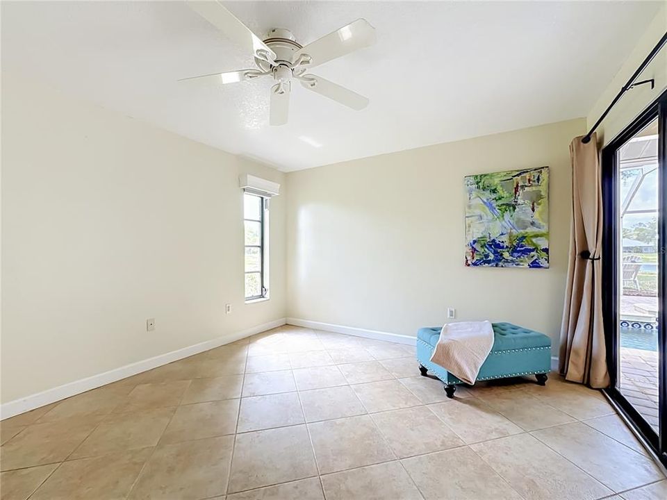 En Venta: $435,000 (2 camas, 2 baños, 1714 Pies cuadrados)