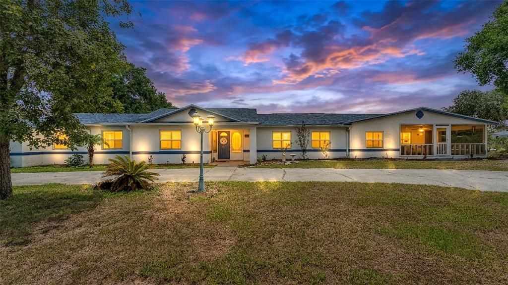 На продажу: $439,900 (5 спален, 4 ванн, 3866 Квадратных фут)