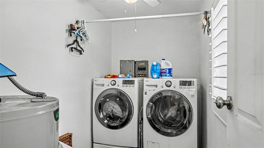 На продажу: $439,900 (5 спален, 4 ванн, 3866 Квадратных фут)