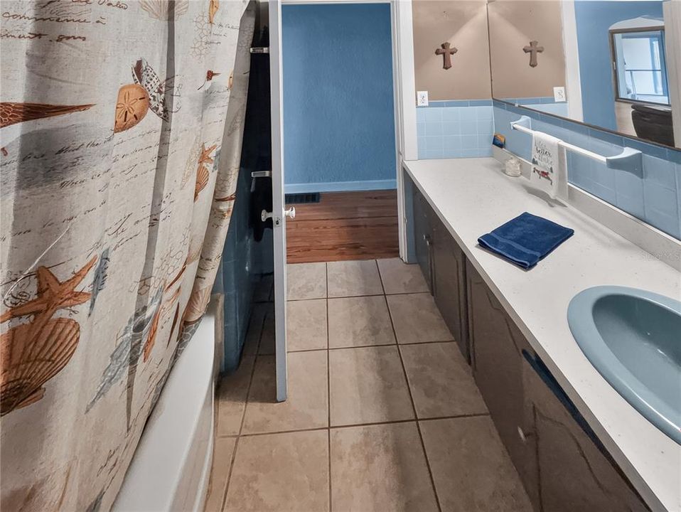 Activo con contrato: $475,000 (3 camas, 2 baños, 1572 Pies cuadrados)