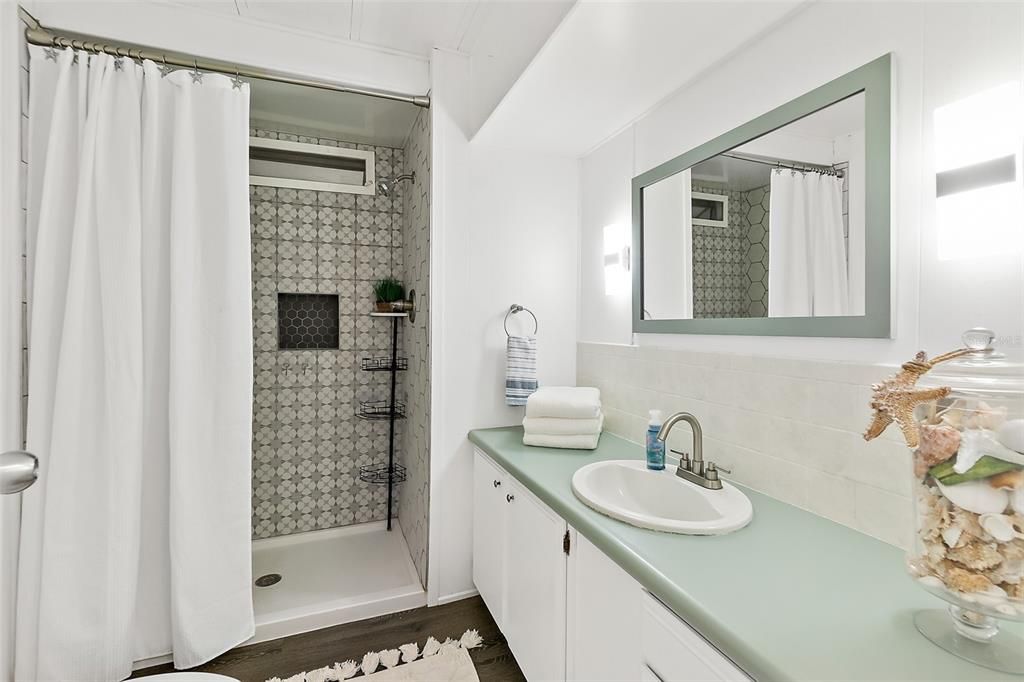 For Sale: $245,000 (3 beds, 2 baths, 1582 Square Feet)
