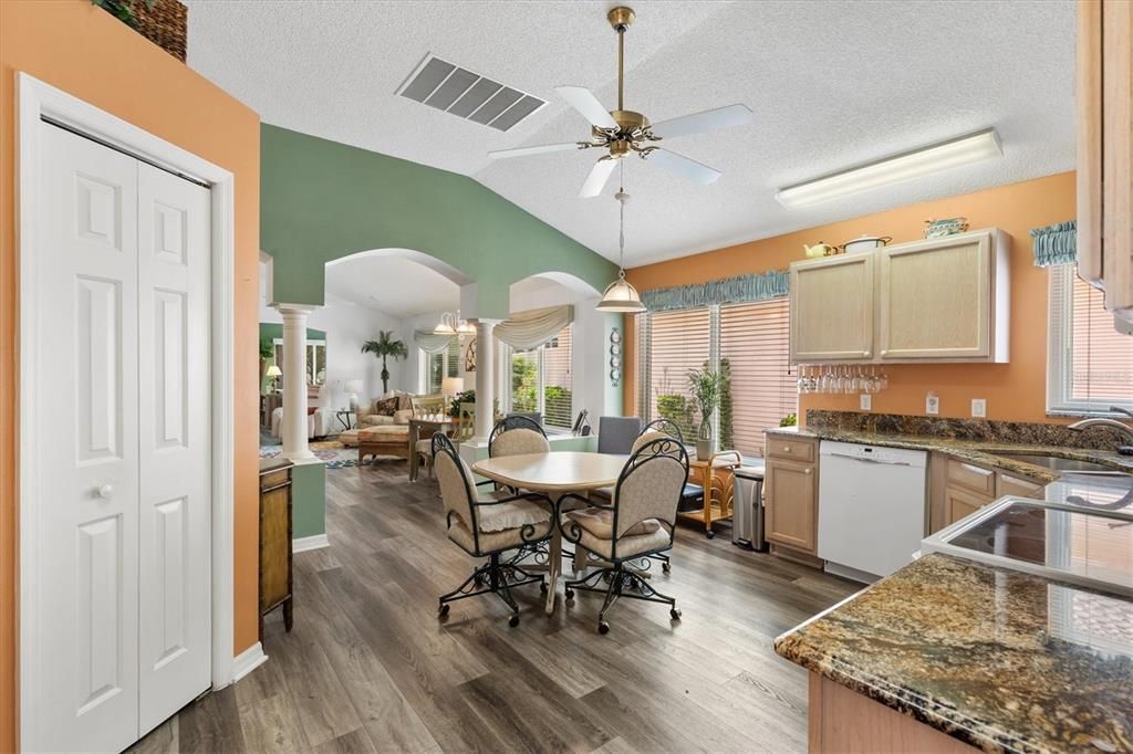 For Sale: $479,000 (2 beds, 2 baths, 1546 Square Feet)