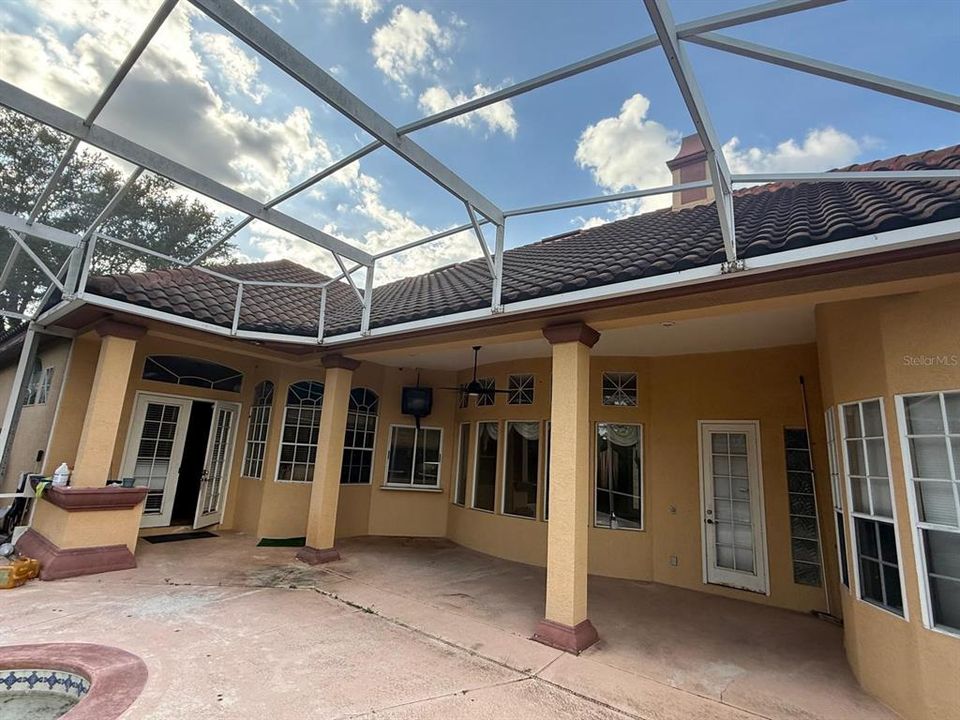 For Sale: $625,000 (5 beds, 4 baths, 3627 Square Feet)