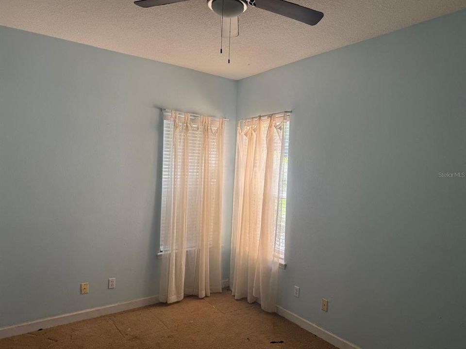 For Sale: $625,000 (5 beds, 4 baths, 3627 Square Feet)