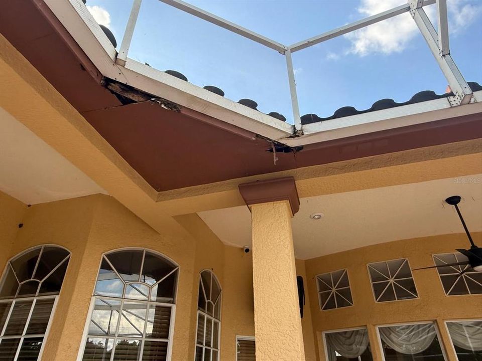 For Sale: $625,000 (5 beds, 4 baths, 3627 Square Feet)