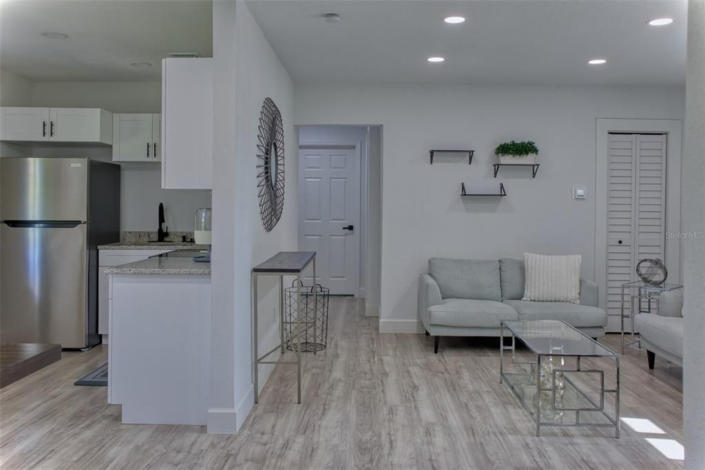En Venta: $349,900 (3 camas, 2 baños, 1387 Pies cuadrados)
