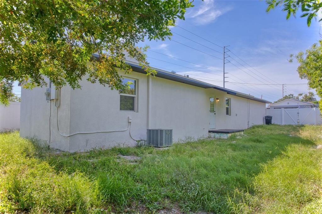 En Venta: $349,900 (3 camas, 2 baños, 1387 Pies cuadrados)