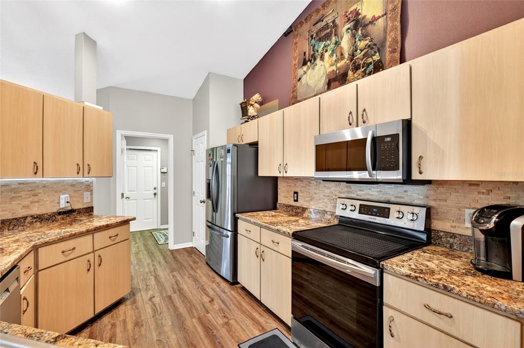 En Venta: $399,900 (3 camas, 2 baños, 1746 Pies cuadrados)