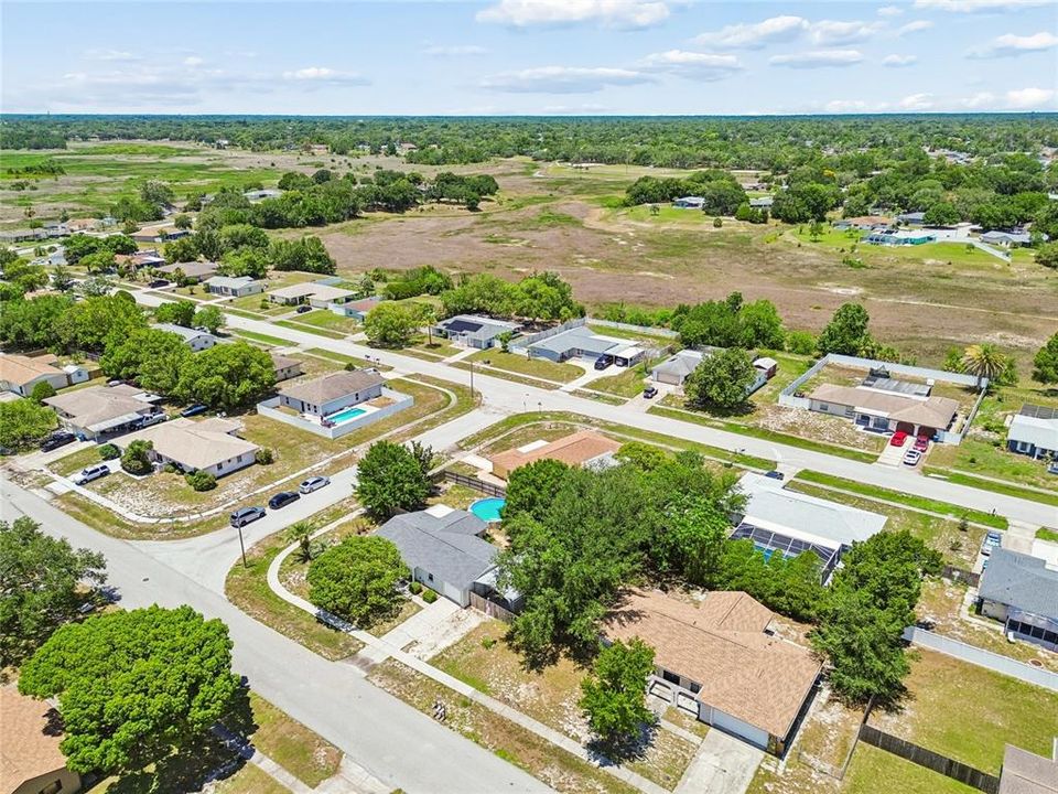 For Sale: $249,000 (2 beds, 2 baths, 1212 Square Feet)