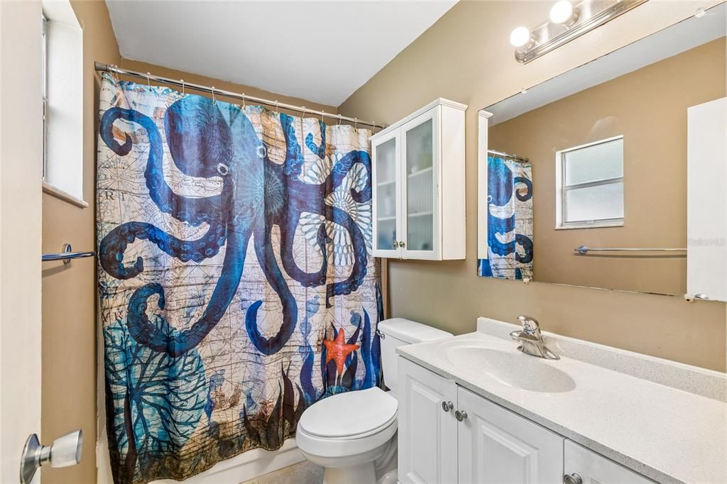 For Sale: $249,000 (2 beds, 2 baths, 1212 Square Feet)