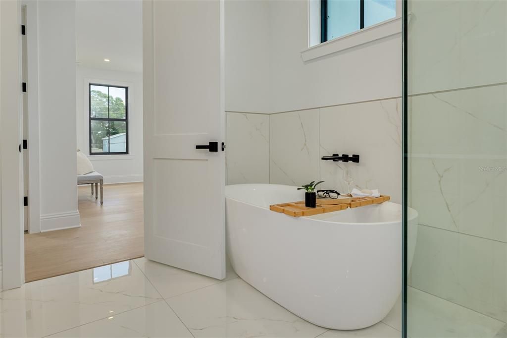 For Sale: $1,295,000 (4 beds, 3 baths, 3006 Square Feet)
