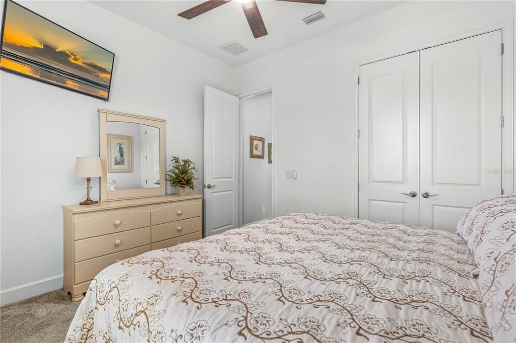 For Sale: $674,900 (4 beds, 2 baths, 1988 Square Feet)