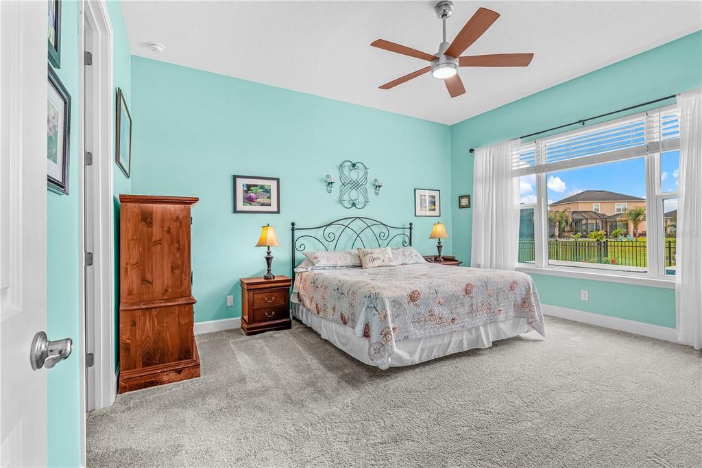 For Sale: $674,900 (4 beds, 2 baths, 1988 Square Feet)