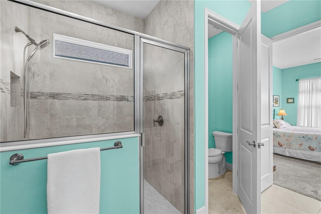 For Sale: $674,900 (4 beds, 2 baths, 1988 Square Feet)