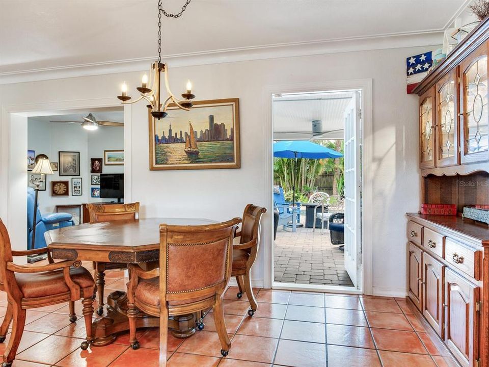 For Sale: $565,500 (3 beds, 2 baths, 1507 Square Feet)
